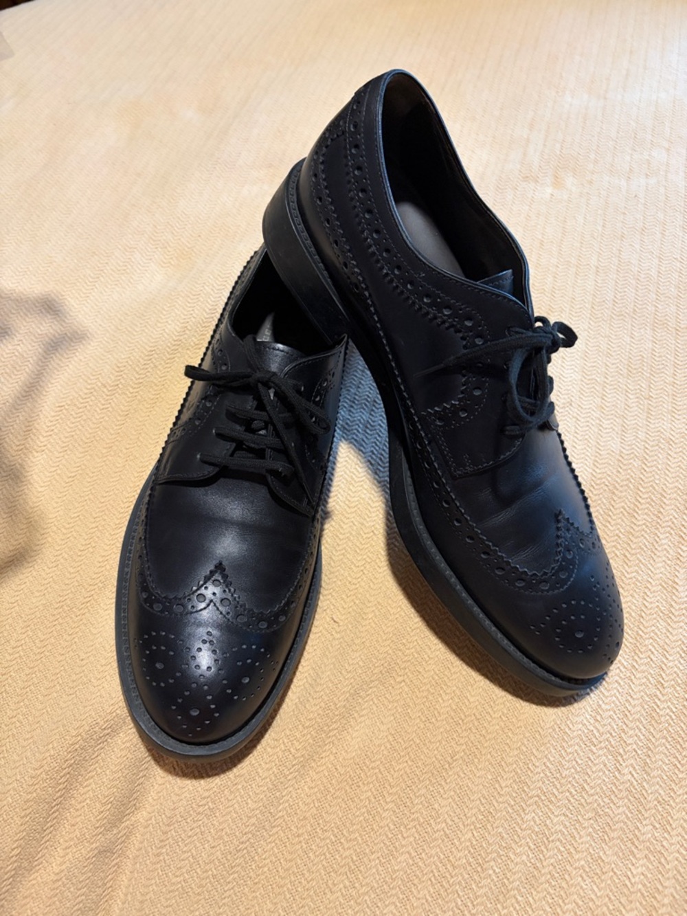 Tod’s classic Black Men's Wingtip Brogues. 9.5